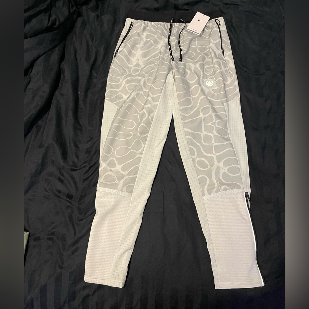 Nike training joggers size Small